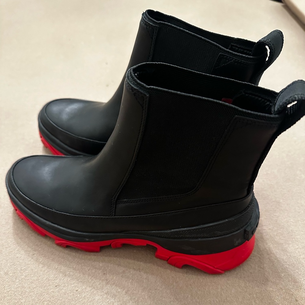 Sorel Black Leather Chelsea Boots with Red Lug Sole - Picture 5 of 10